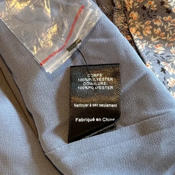 ASTR The Label Floral Blue Dress with Ruffle Hem Size L - Picture 7 of 13